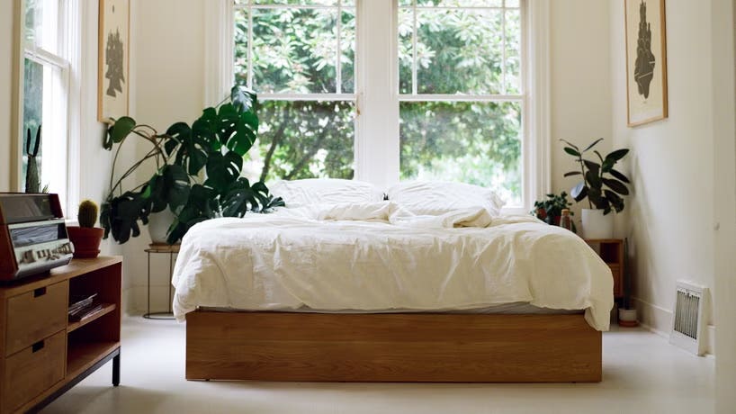 5 Hacks to Up Your Bed-Making Game