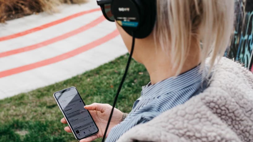 10 Songs to Wake Up to in April | Tuft & Needle